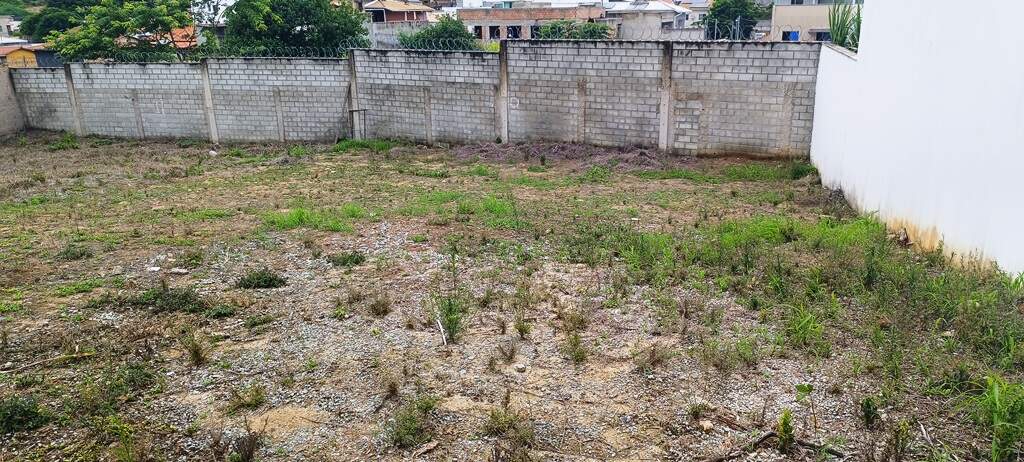 Terreno à venda no Estância Silveira: 