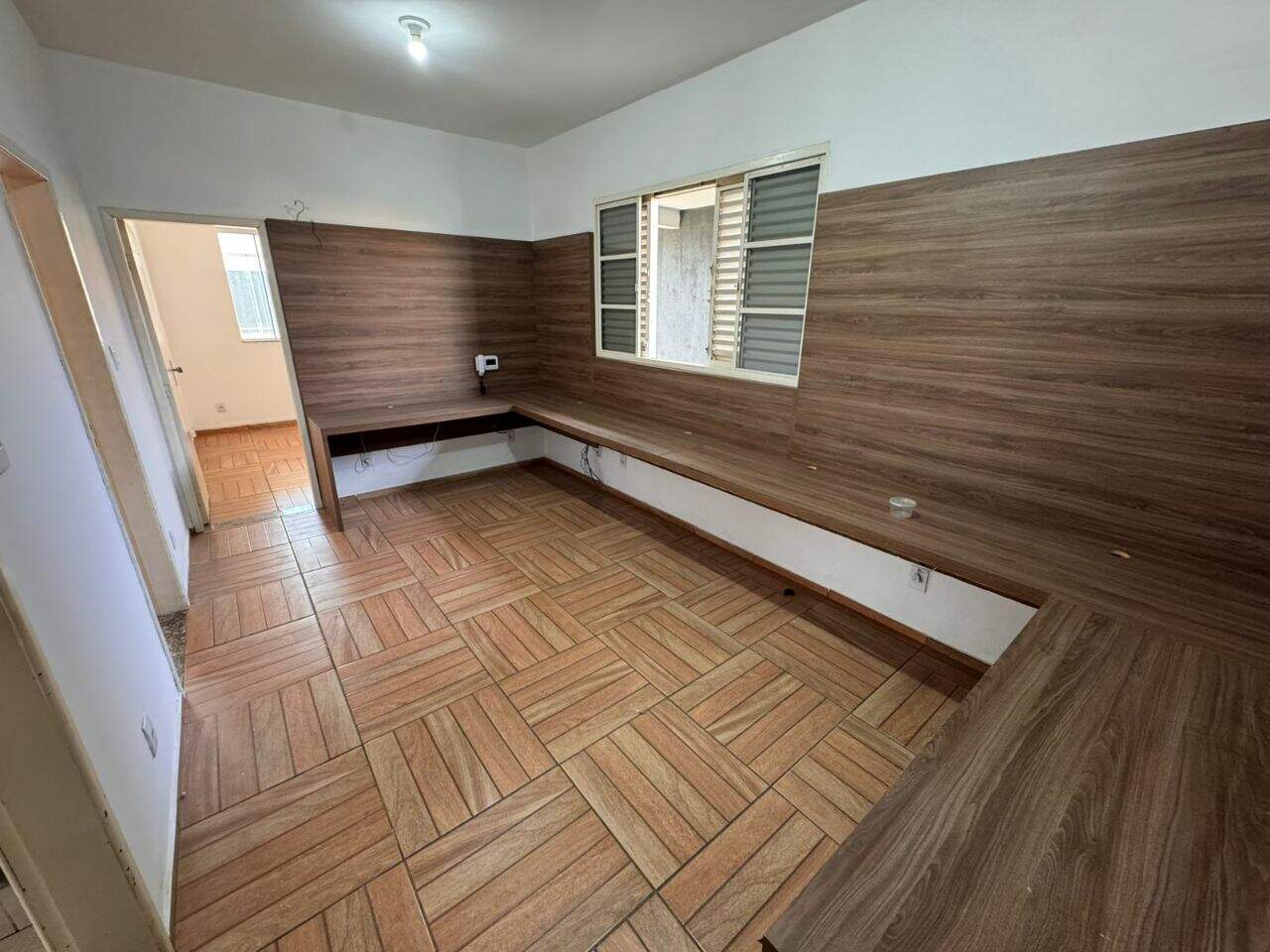 Casa comercial para aluguel no Centro: 