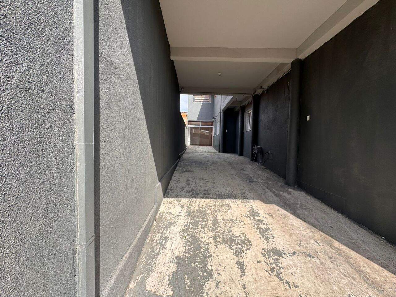 Casa comercial para aluguel no Centro: 