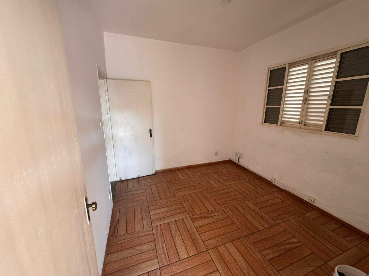 Casa comercial para aluguel no Centro: 