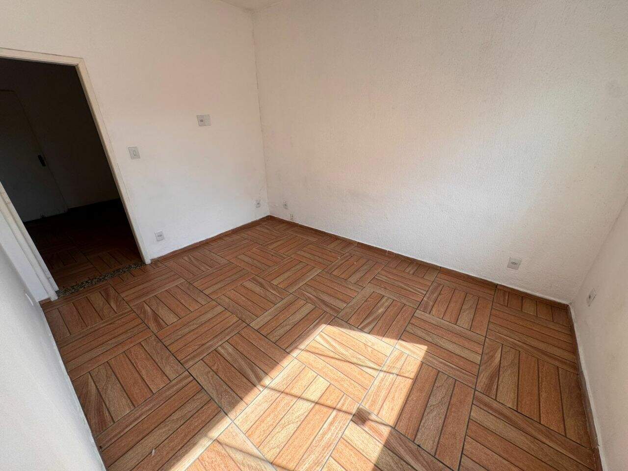 Casa comercial para aluguel no Centro: 