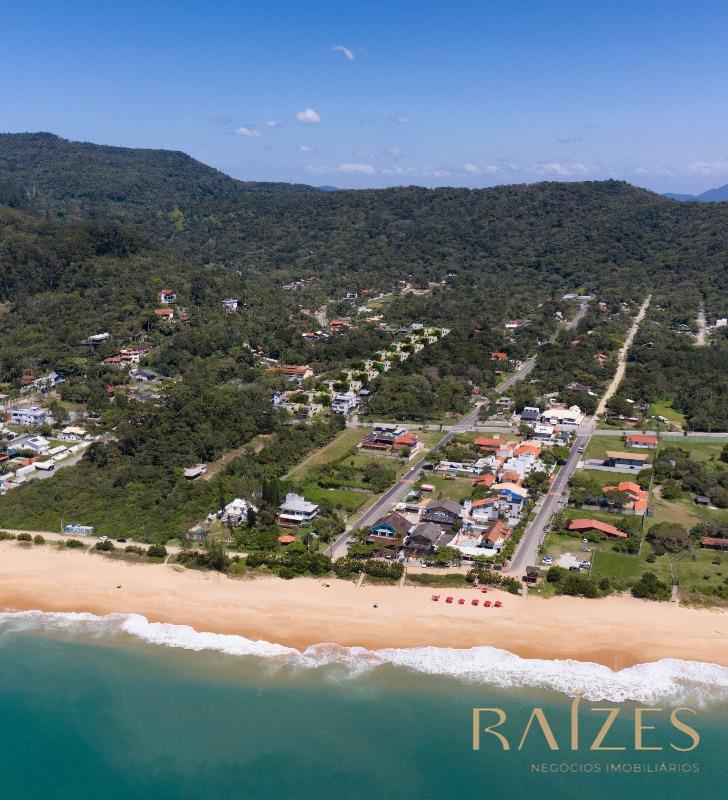 Casa à venda no Praia do Estaleiro: 