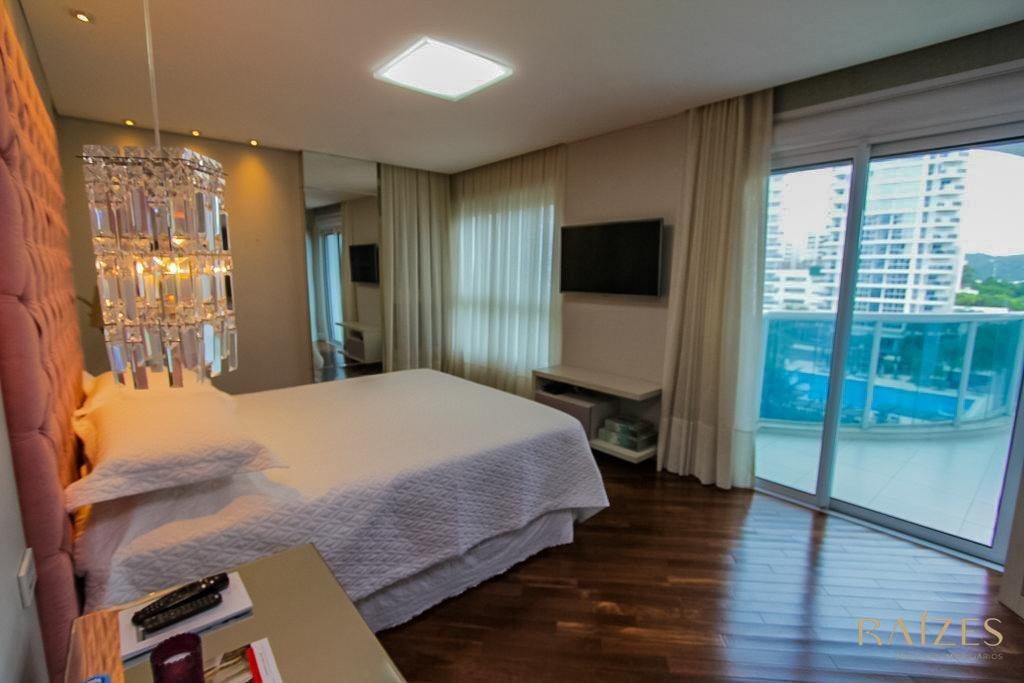 Apartamento à venda no Praia Brava de Itajaí: 