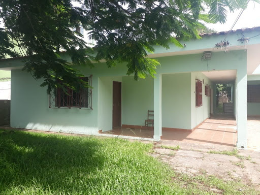 Casa para alugar em Chaparral - Cajati