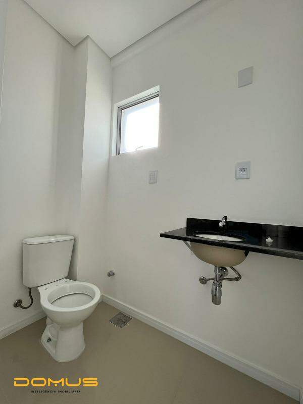 Sala para aluguel no Centro: 