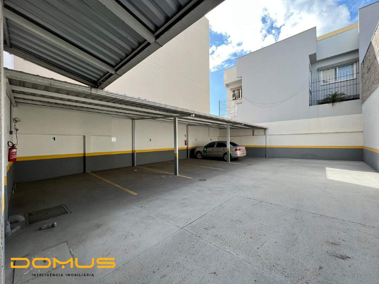 Sala para aluguel no Centro: 