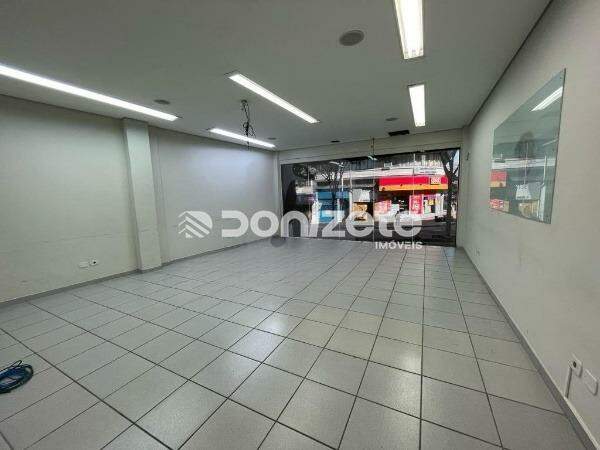 Prédio para aluguel no Centro: 