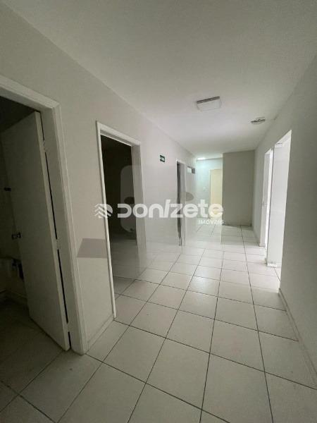 Prédio para aluguel no Centro: 