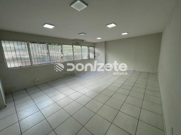 Prédio à venda no Centro: 