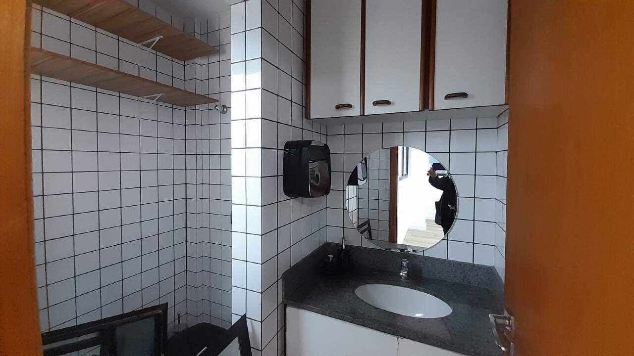 Sala para aluguel no Centro: 