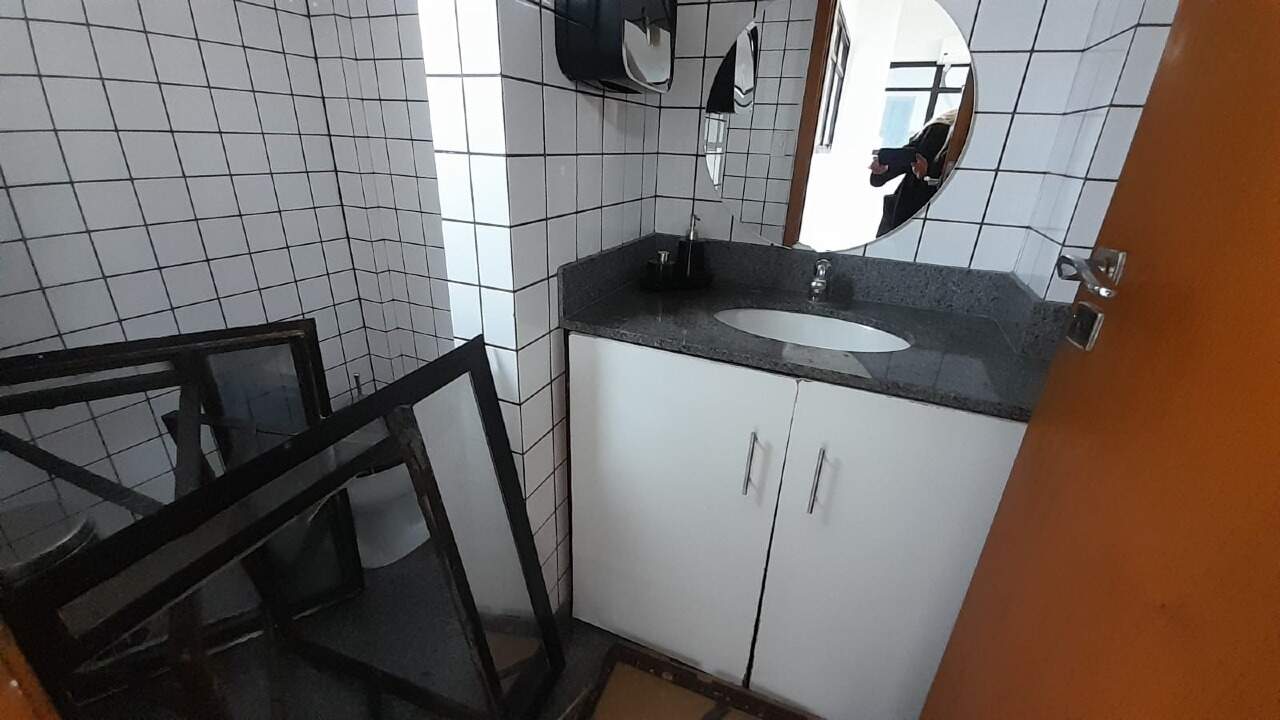 Sala para aluguel no Centro: 