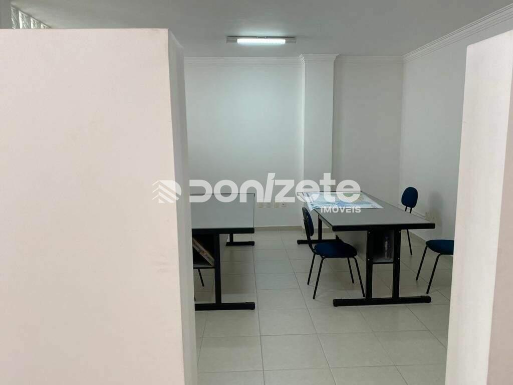 Salão à venda no Campestre: 