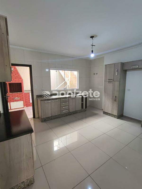 Sobrado à venda no Campestre: 