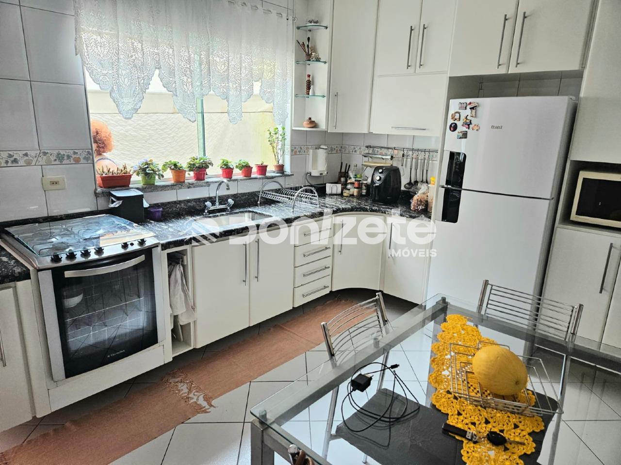 Sobrado à venda no Jardim Bela Vista: 