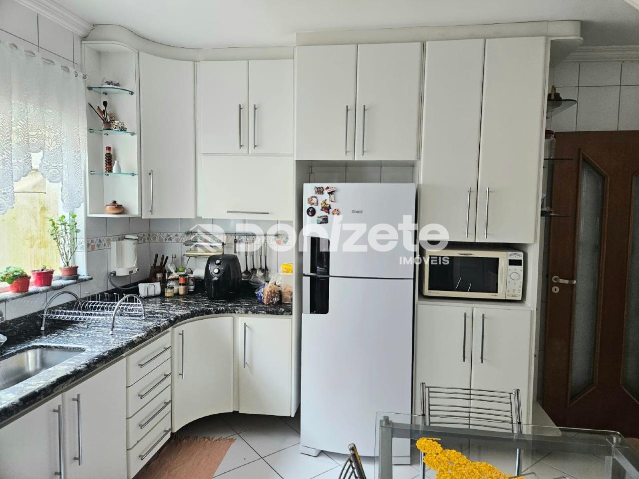 Sobrado à venda no Jardim Bela Vista: 