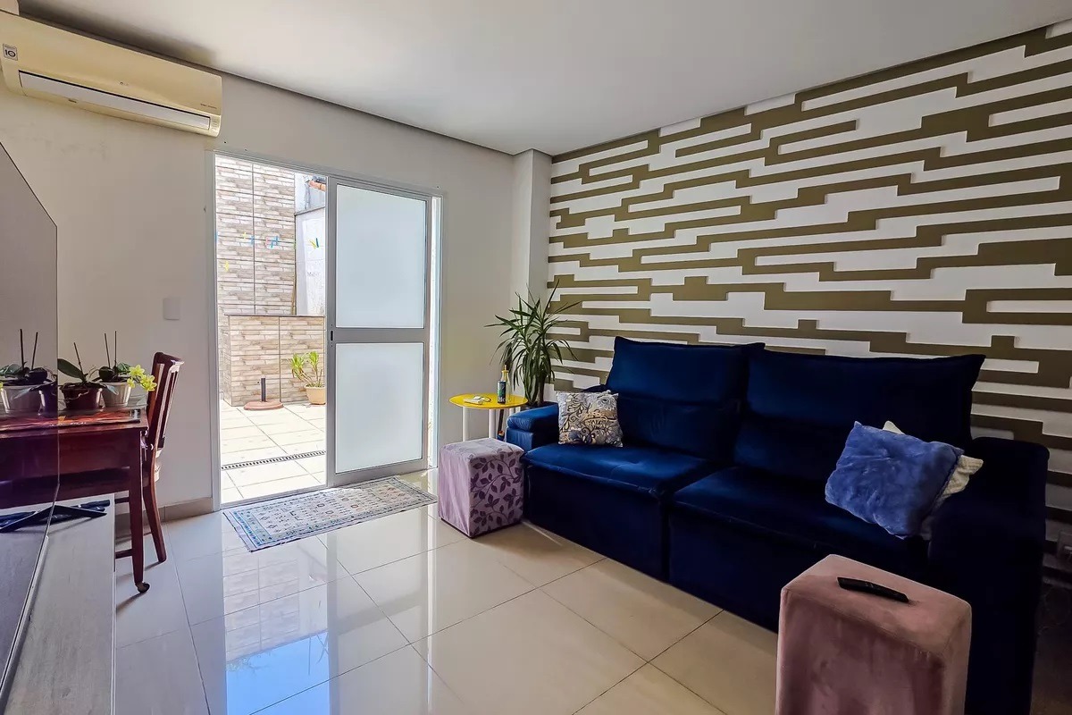 Sobrado à venda no Vila Léa: 