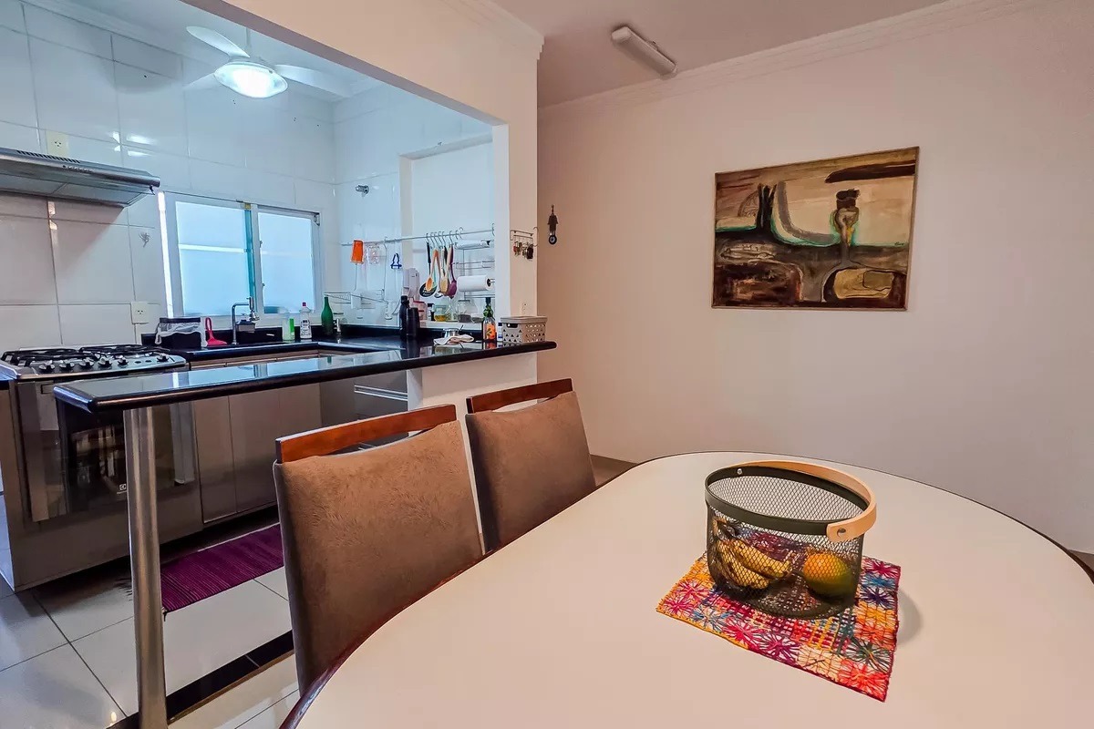 Sobrado à venda no Vila Léa: 