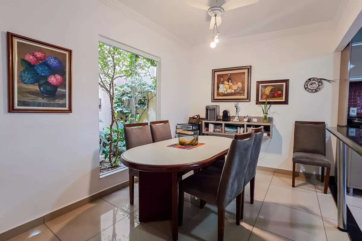 Sobrado à venda no Vila Léa: 