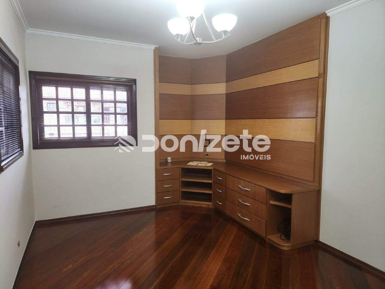 Sobrado à venda no Vila Floresta: 