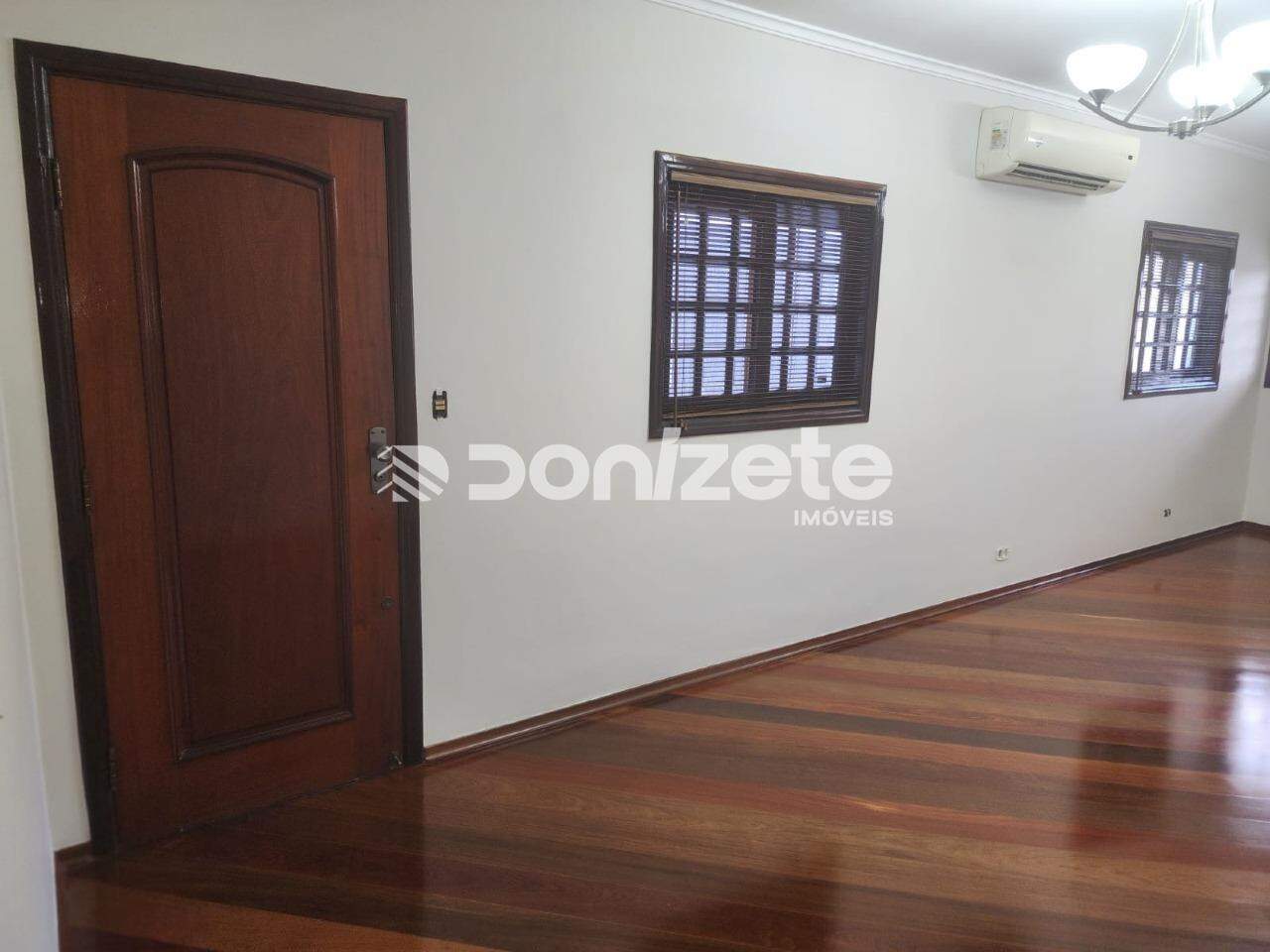 Sobrado à venda no Vila Floresta: 