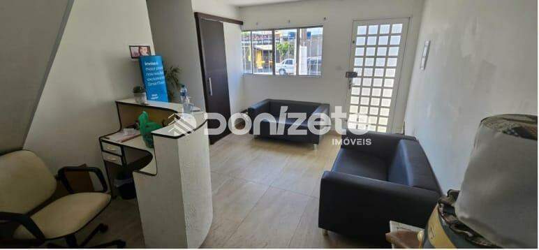 Sobrado à venda no Centro: 