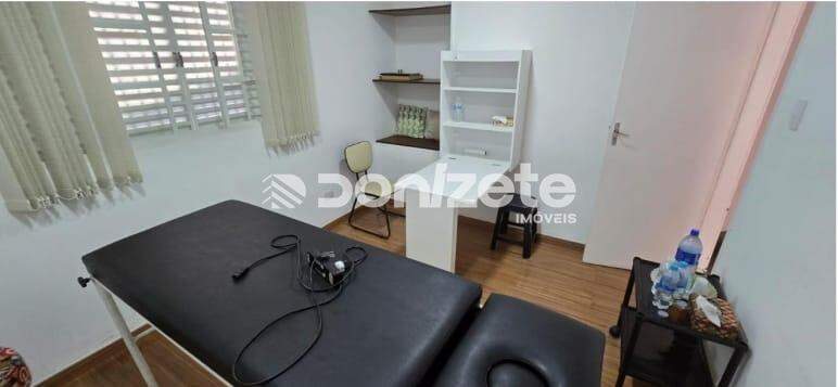 Sobrado à venda no Centro: 