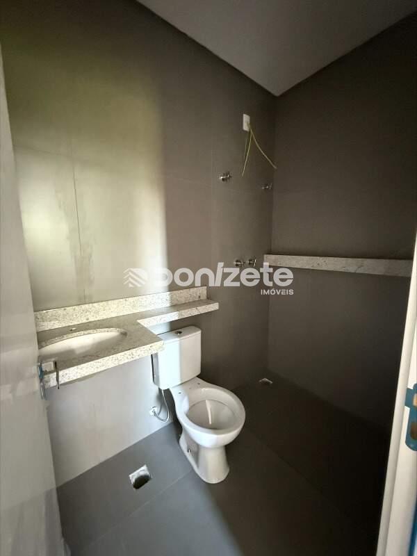 Sobrado à venda no Jardim: 