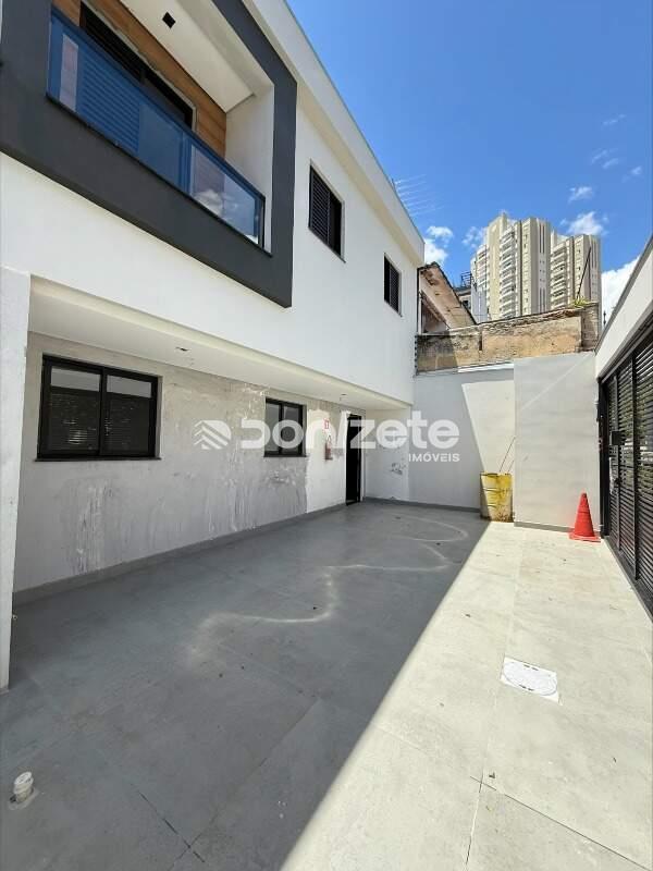 Sobrado à venda no Jardim: 