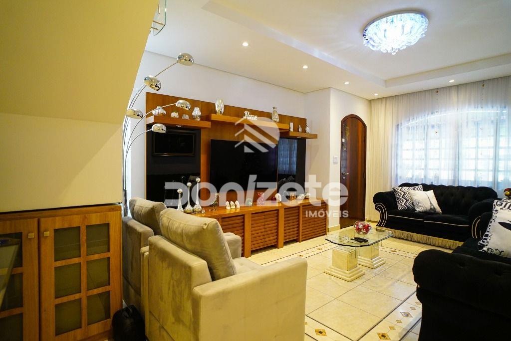 Sobrado à venda no Parque Marajoara: 