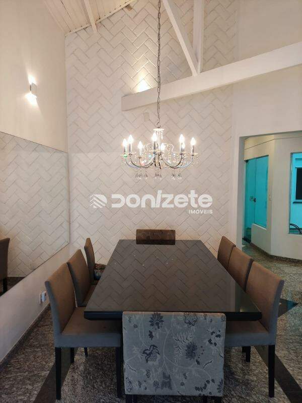 Casa à venda no Campestre: 