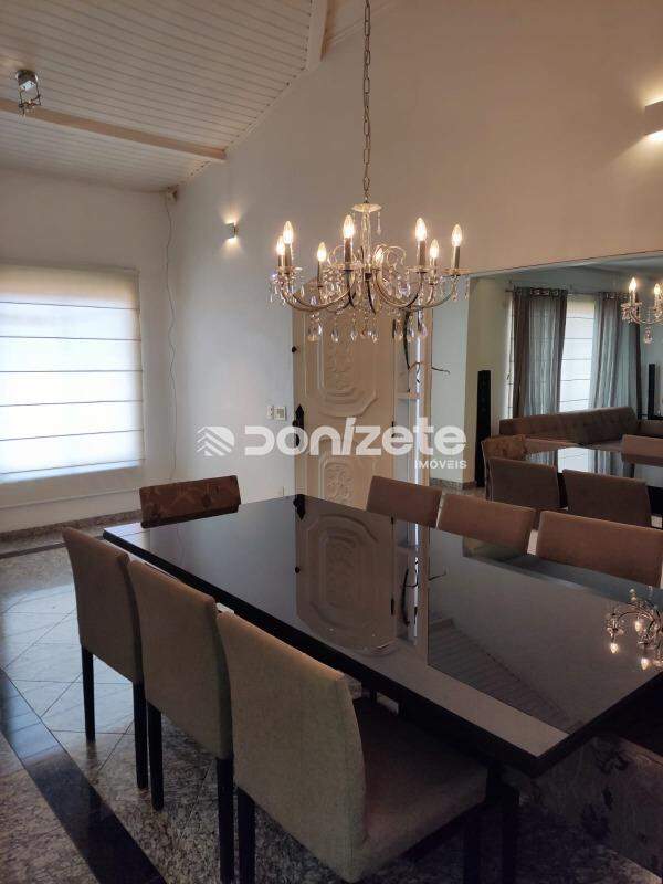 Casa à venda no Campestre: 