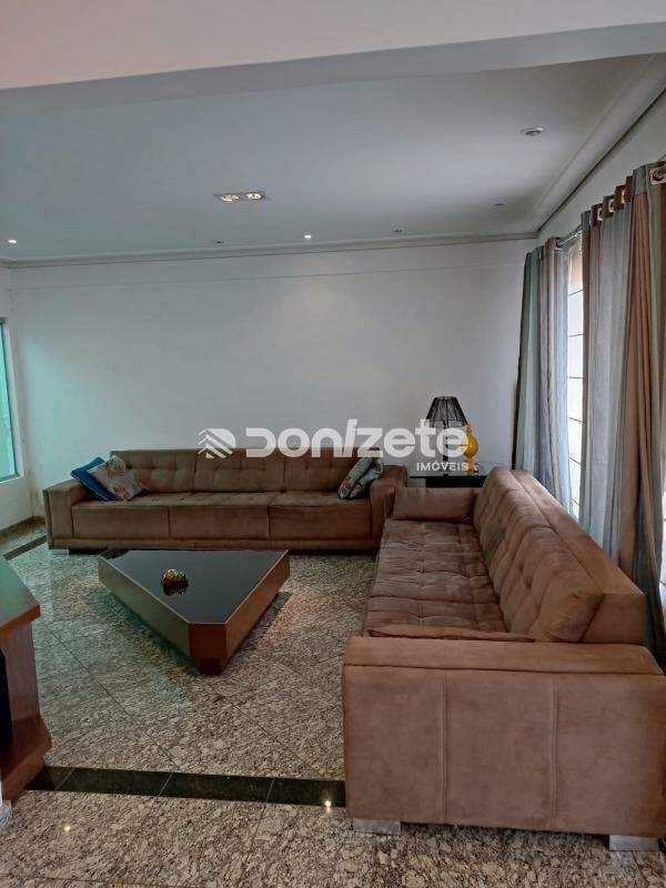 Casa à venda no Campestre: 