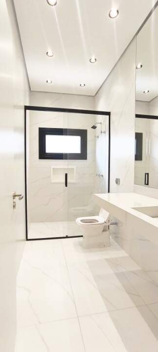 Casa à venda no Condomínio Shambala III: 