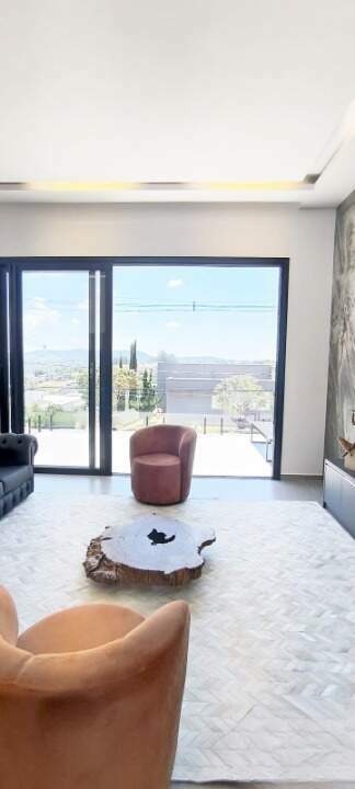 Casa à venda no Condomínio Shambala III: 