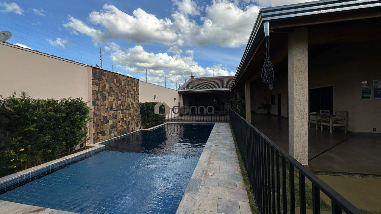 Casa à venda no Jardim Itália II: 