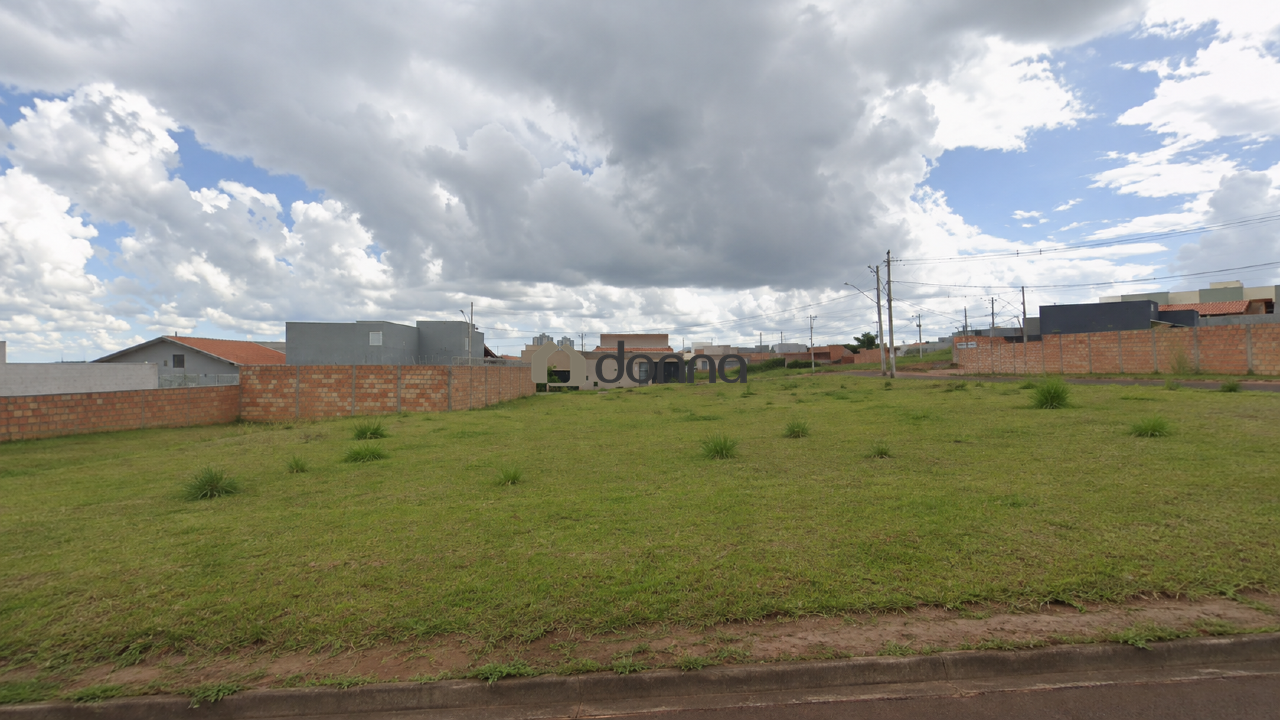 Lote à venda no Oneida Mendes II: 