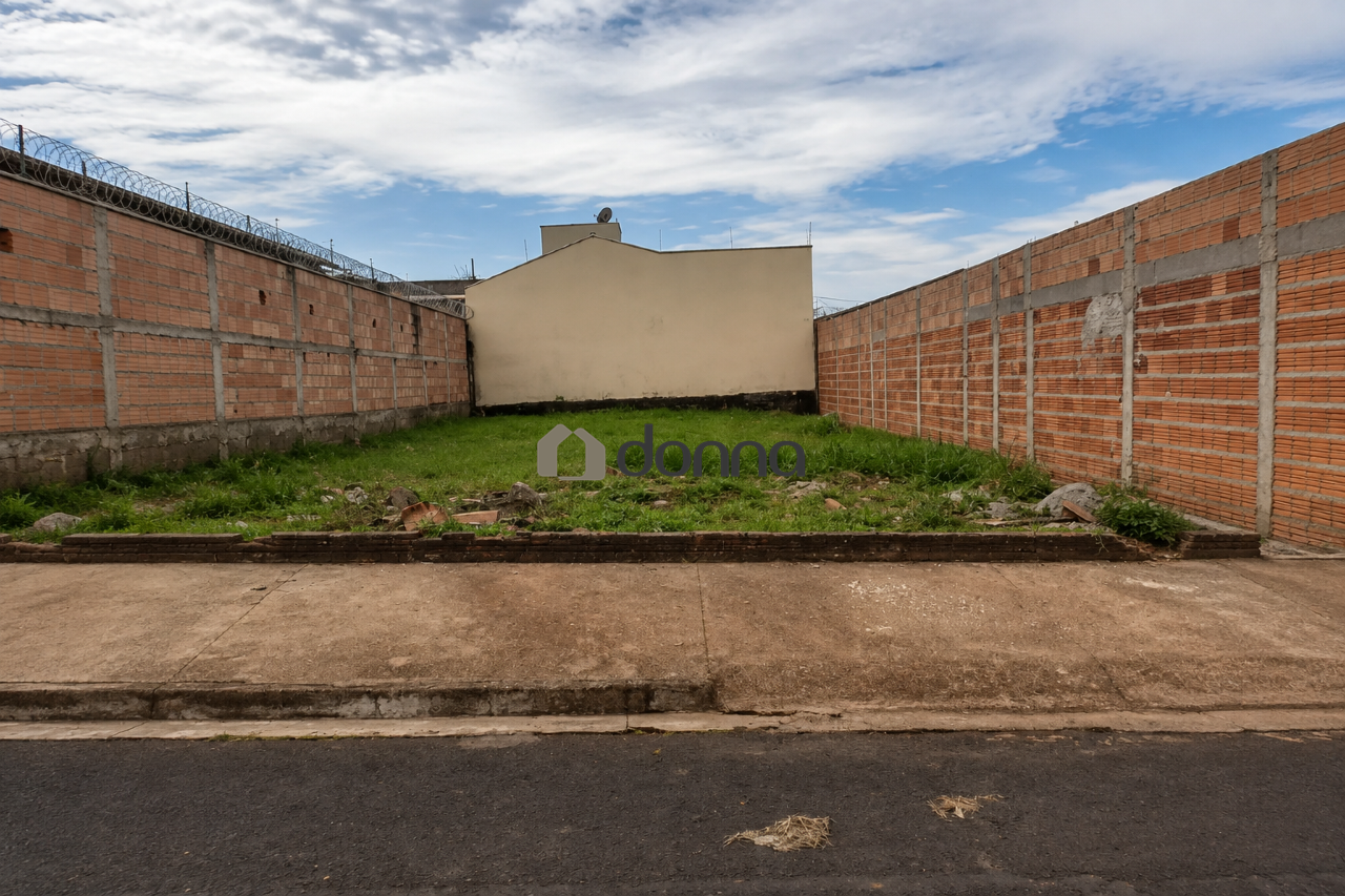 Lote à venda no Oneida Mendes: 