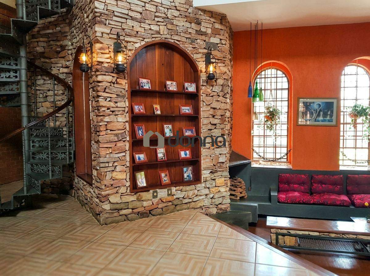 Casa à venda no Santa Maria: 