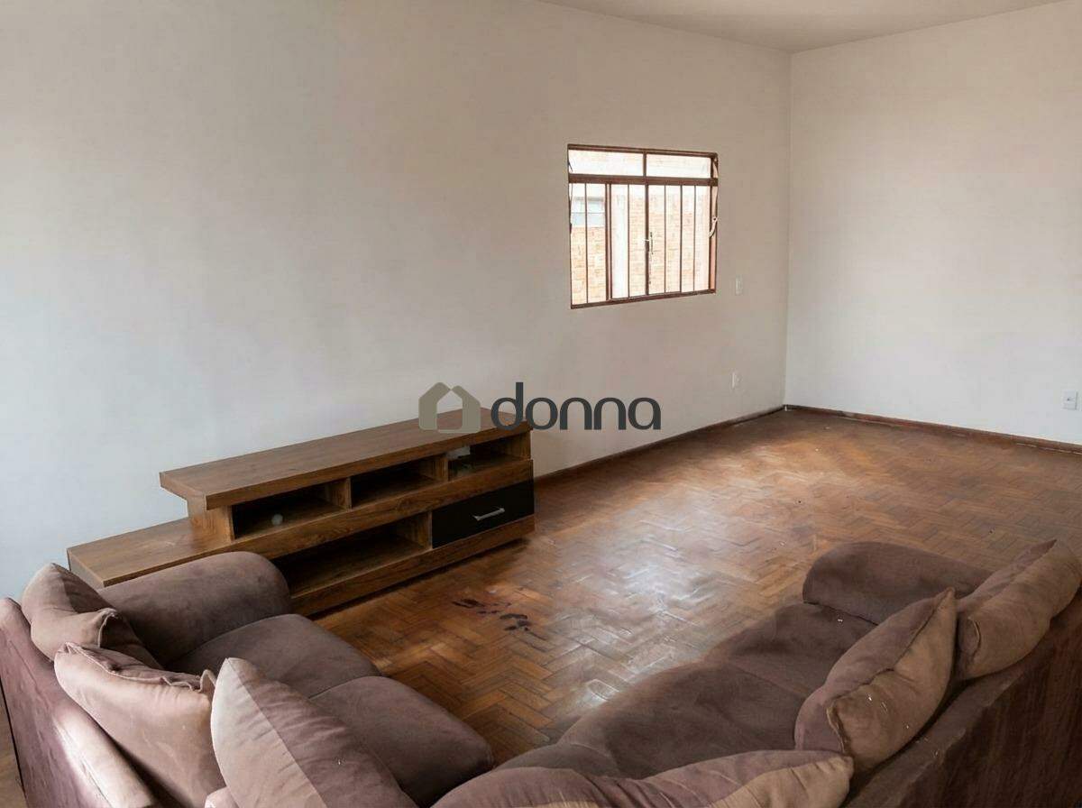 Casa à venda no Grande Horizonte: 