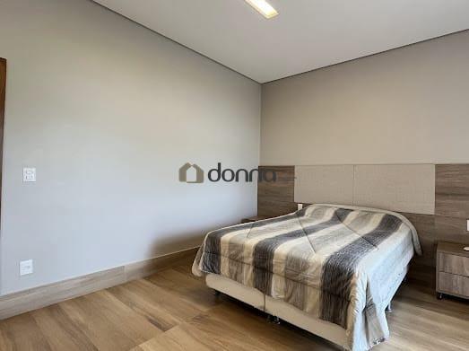 Sobrado à venda no Estância dos Ipês: 