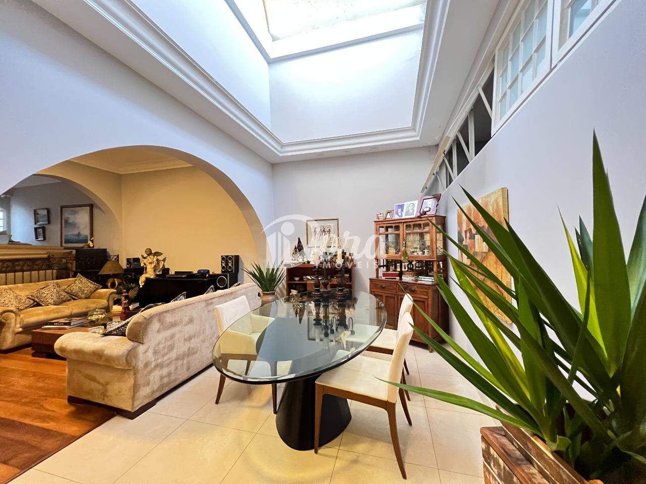 Casa para aluguel no Santa Maria: 