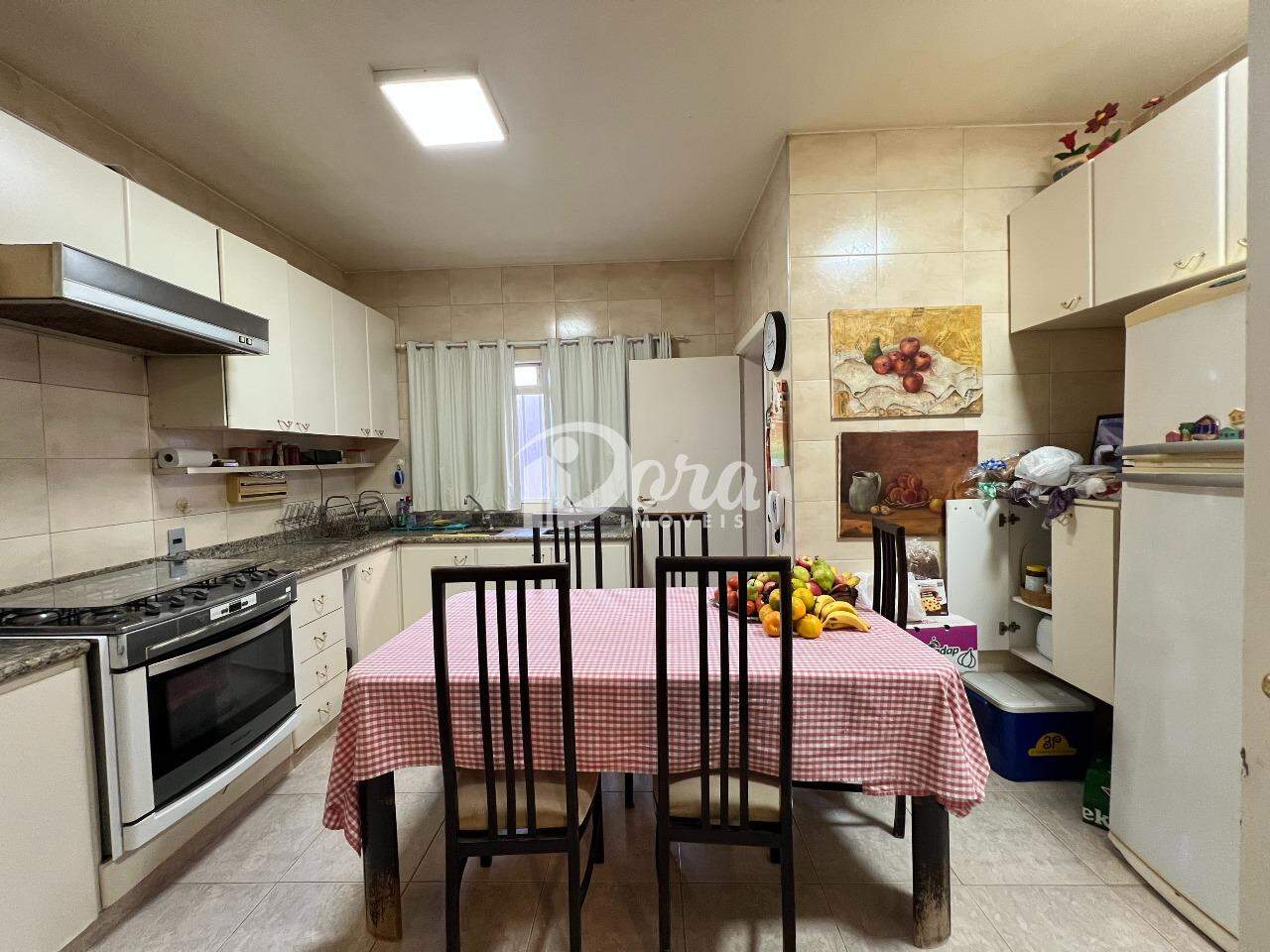 Casa para aluguel no Santa Maria: 