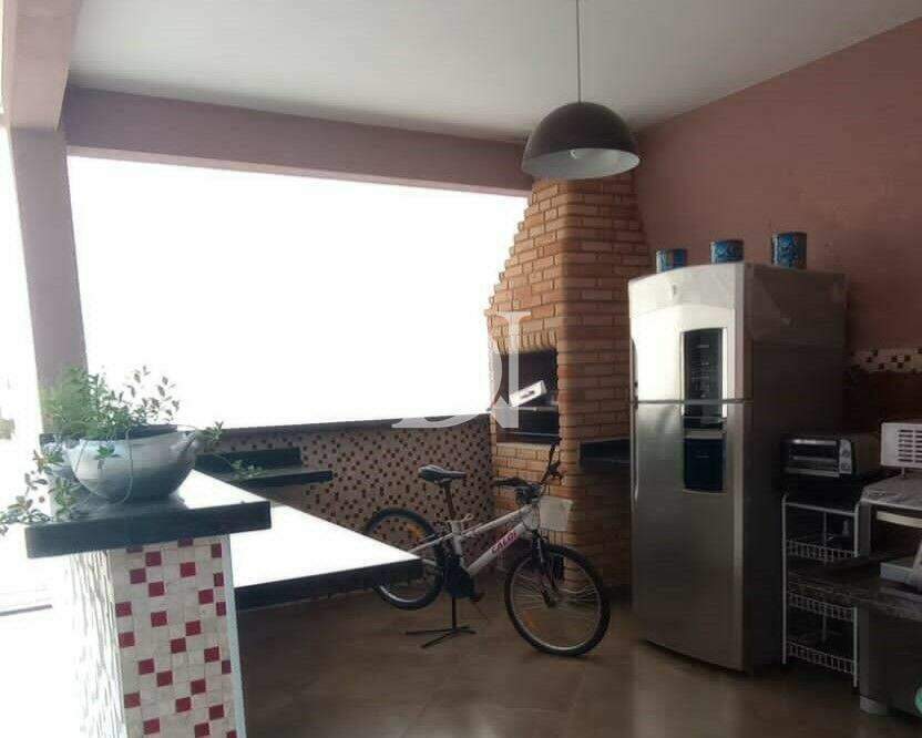 Casa em condomínio à venda no Terras de Monte Serrat: 