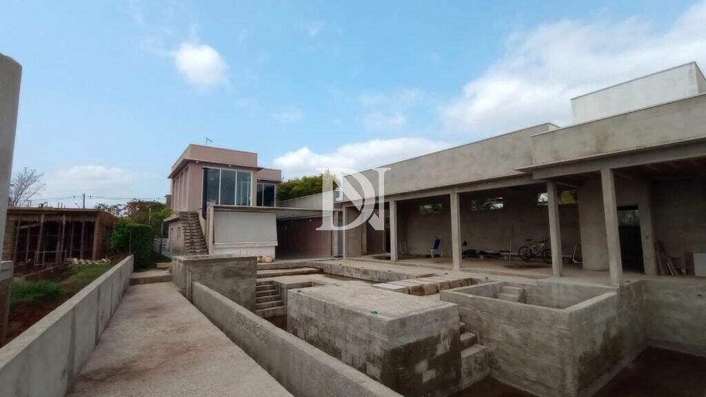 Casa em condomínio à venda no Terras de Monte Serrat: 