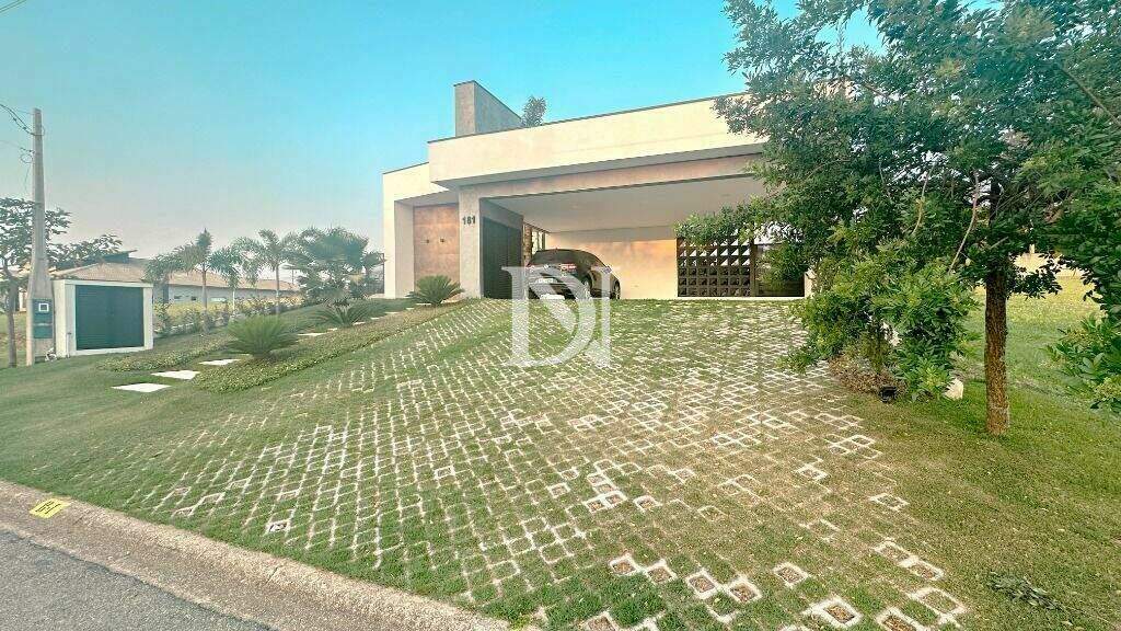 Casa em condomínio à venda no Kurumin: 
