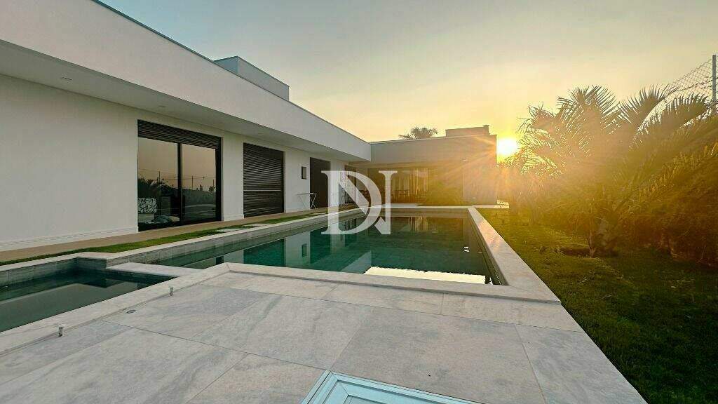 Casa em condomínio à venda no Kurumin: 