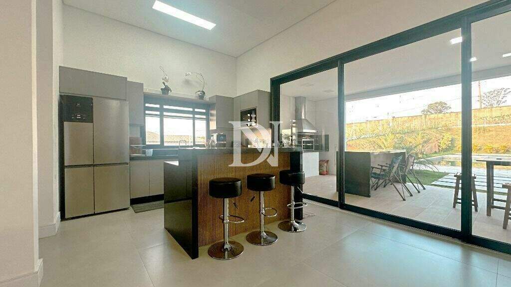 Casa em condomínio à venda no Kurumin: 