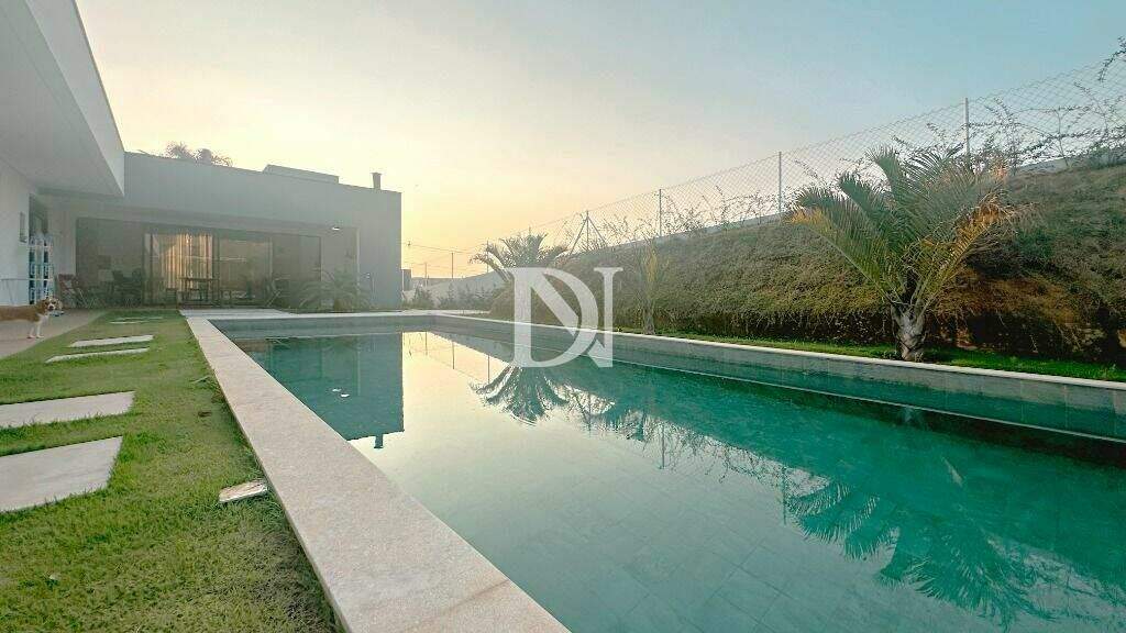 Casa em condomínio à venda no Kurumin: 