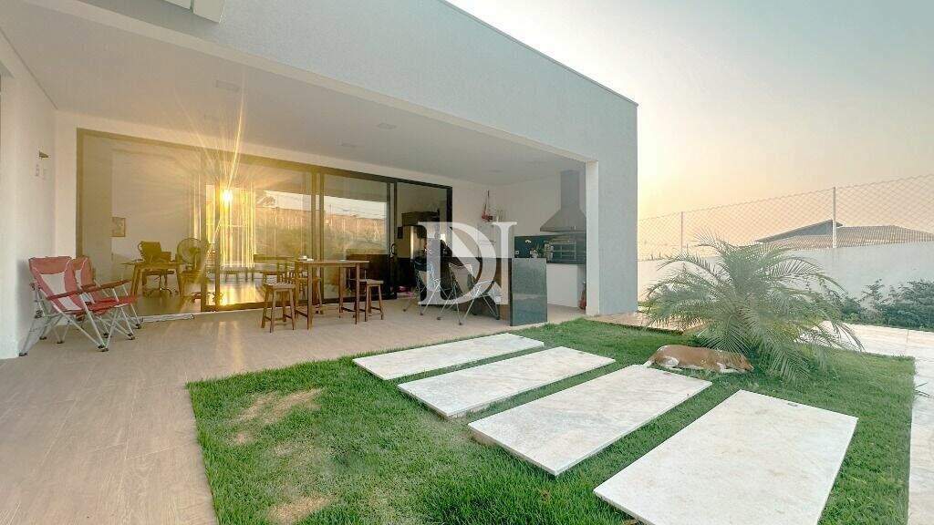 Casa em condomínio à venda no Kurumin: 