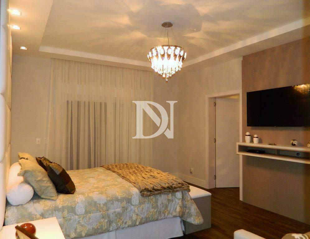 Casa em condomínio à venda no Parque Village Castelo: 